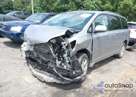 2011 Toyota Sienna Le V6 из США, поврежденный, VIN 5TDKK3DC6BS023825